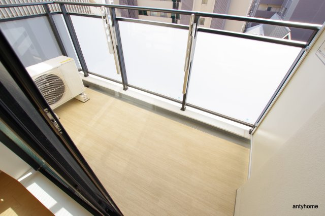 S-FORT江坂垂水町 仲介手数料無料のバルコニー