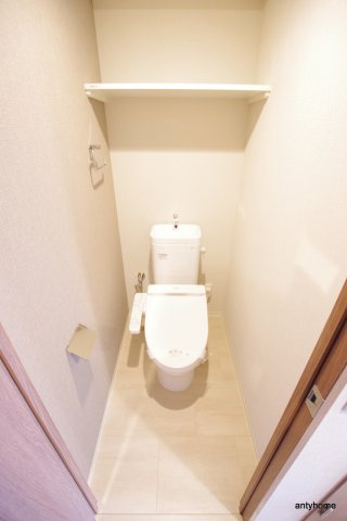 S-FORT江坂垂水町 仲介手数料無料のトイレ