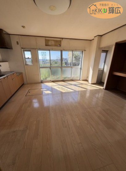 【居間・リビング】 | 明石市大久保町大窪　中古戸建