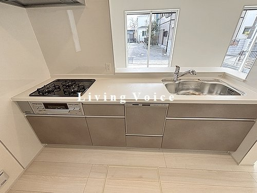【キッチン】 | 【仲介手数料０円】平塚市達上ヶ丘　新築一戸建て　全2棟 | 平塚市達上ヶ丘　新築一戸建て　全2棟