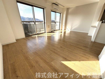 【居間・リビング】 | ポラリス | LDK16.7帖