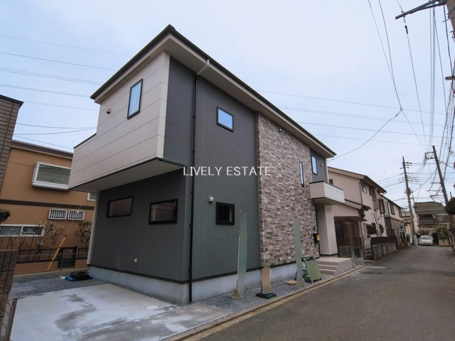 草加市谷塚町 新築分譲住宅の外観