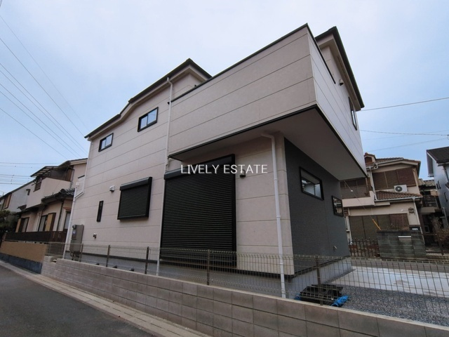 草加市谷塚町 新築分譲住宅の外観