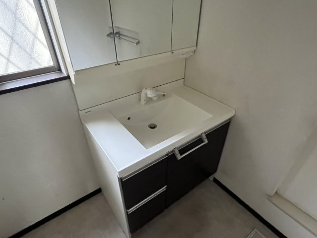 【独立洗面台】