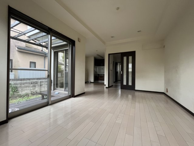 【居間・リビング】