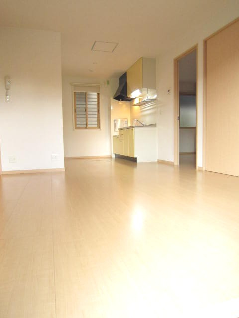 パストラル西向日の居間・リビング