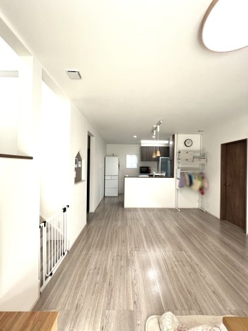 米子市尾高　中古住宅の居間・リビング