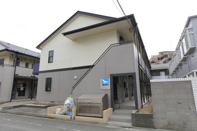 ひまわりハウスBの外観