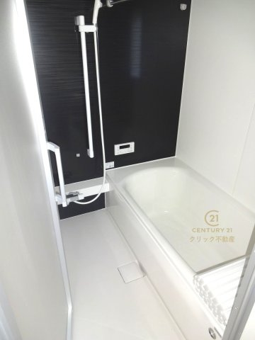 Cradlegarden　 笠間市旭町　第8　2の省エネ性能ラベル|エネルギー消費性能★★★(削減率20%達成)、断熱性能5段階/7段階中、本現場に関して全ての棟の「エネルギー消費性能」と「断熱性能」は代表棟ラベルと同一です。