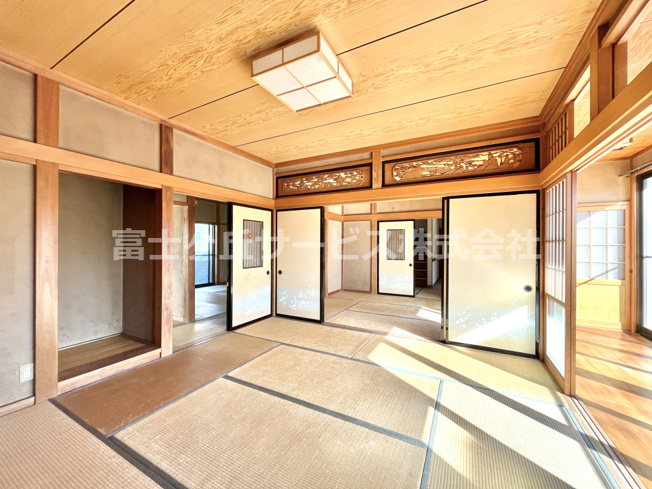 【和室】 | 磐田市合代島　大きな中古住宅 | 和室二間で14帖の広さがあります