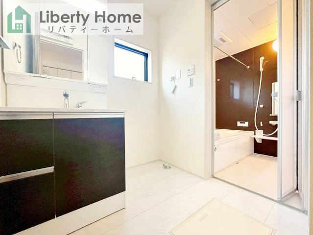 第1常総市相野谷町　新築戸建　3号棟の脱衣所