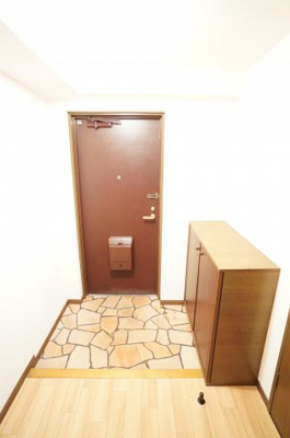 【玄関】 | ヴェルドミール | ※同物件・反転タイプの写真です。