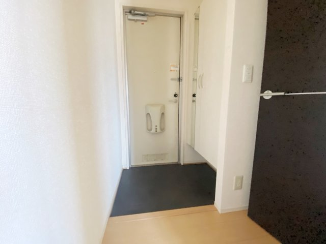 アルテシア雅２の玄関