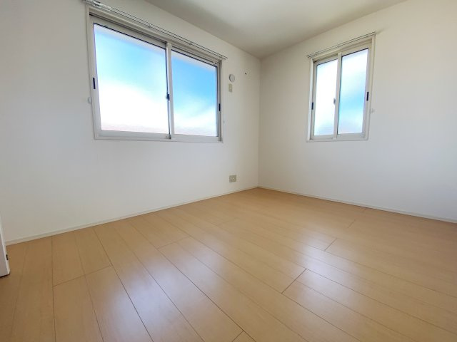 アルテシア雅２の洋室