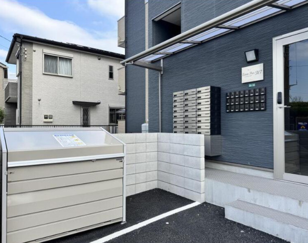 エステートピアM7のエントランス|ゴミ捨て場