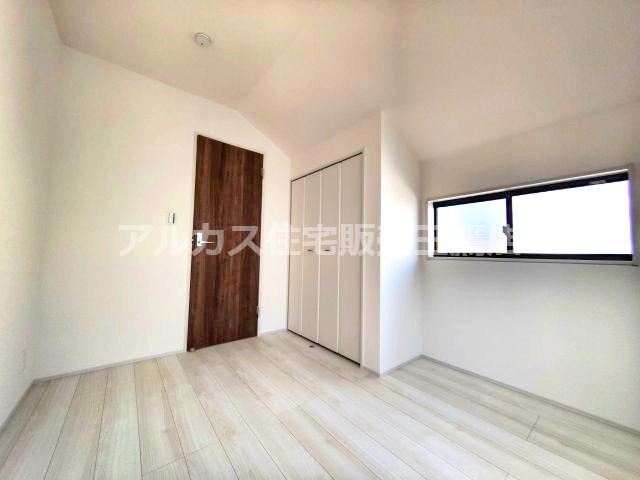 調布市深大寺元町４丁目 京王線 調布駅 新築戸建の洋室