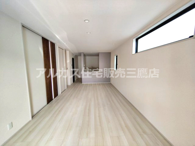 調布市深大寺元町４丁目 京王線 調布駅 新築戸建の居間・リビング