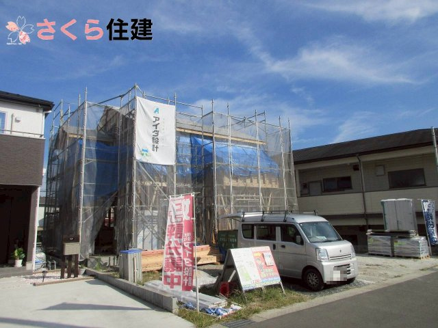 いろどりアイタウン鹿沼市千渡　６号棟の外観|駐車場は並列3台駐車可能◎