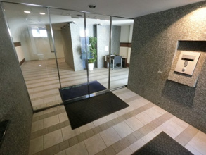 【エントランス】