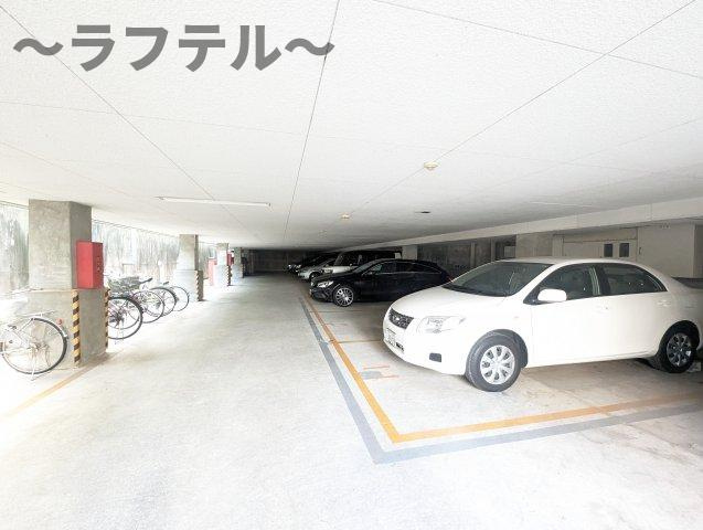 芝崎ビルの駐車場