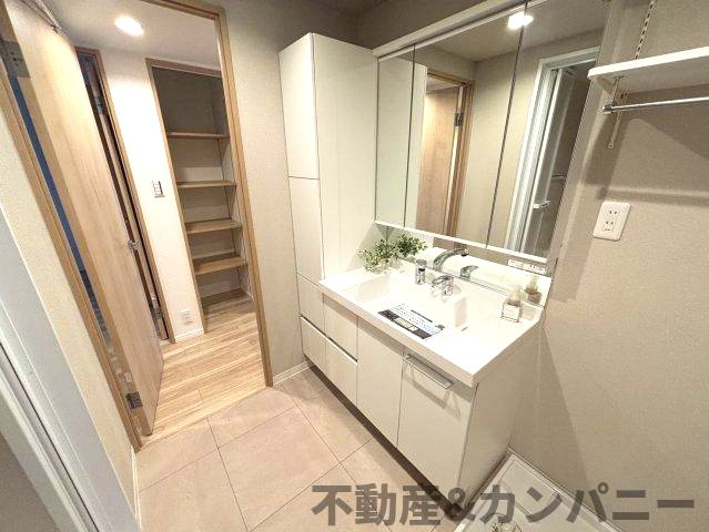 サンシティ市駅南の独立洗面台|独立洗面化粧台付き