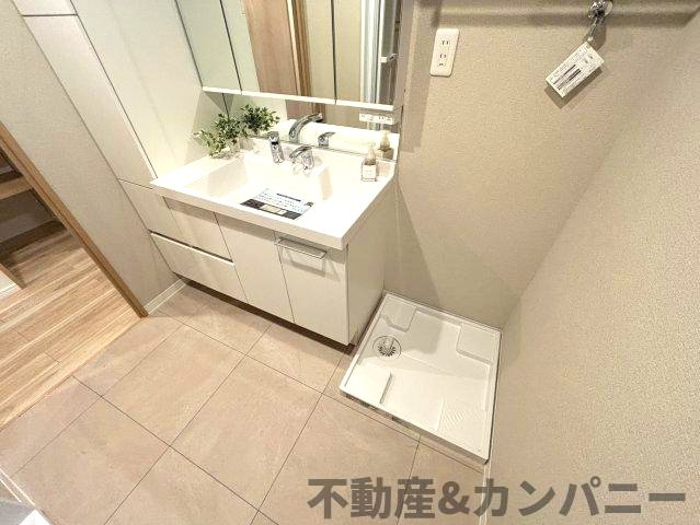 サンシティ市駅南のランドリースペース|洗濯機パンです