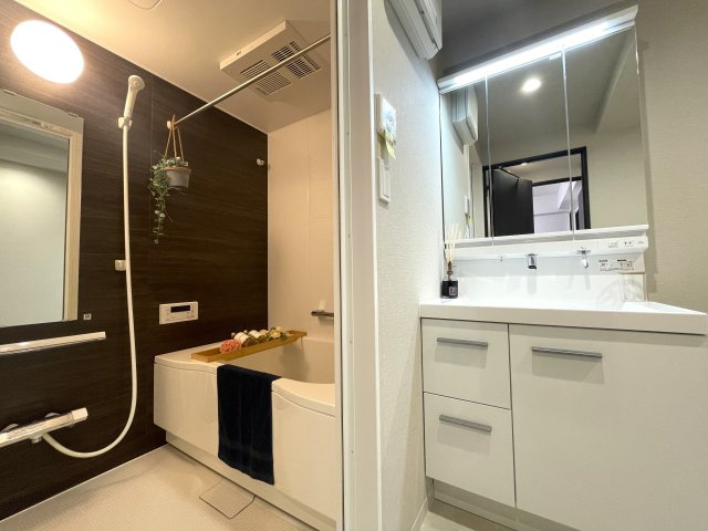 ロ・ロ・ロイヤル♪ロイヤルプラザ三ツ沢のランドリースペース