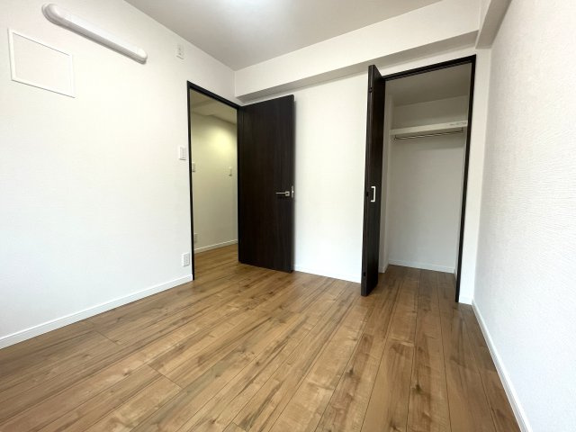 ロ・ロ・ロイヤル♪ロイヤルプラザ三ツ沢の洋室|きれいな洋室です