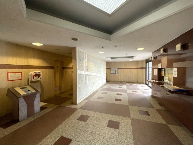 ロ・ロ・ロイヤル♪ロイヤルプラザ三ツ沢のエントランス|清潔なエントランスです