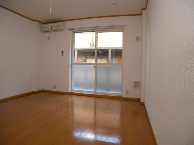 プラティークレーブⅢの洋室