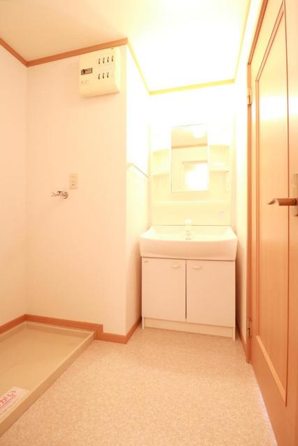 プラティークレーブⅣの洗面所