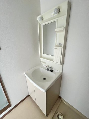 ドミール加佐の洗面所