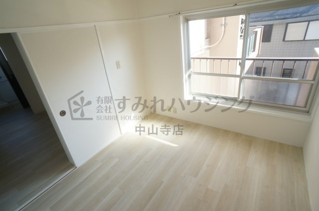 リバーコートの洋室