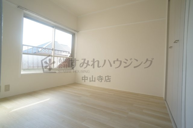 リバーコートの洋室