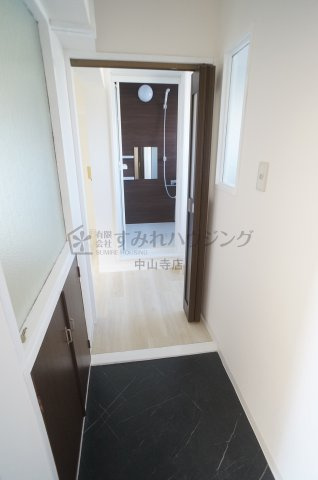 リバーコートの玄関