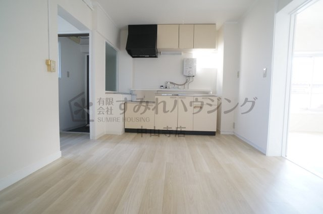 リバーコートの居間・リビング