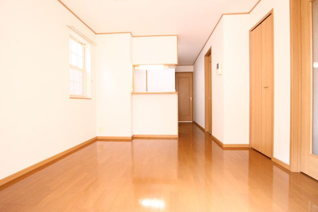 パストラルメゾンB棟の居間・リビング