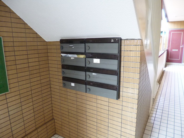 市川ハイムⅢのその他共用部分|集合ポストあります。