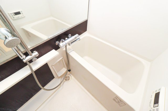 サヴォイクラウドスケープ　13階の浴室|別号室のものです。現状優先になります。