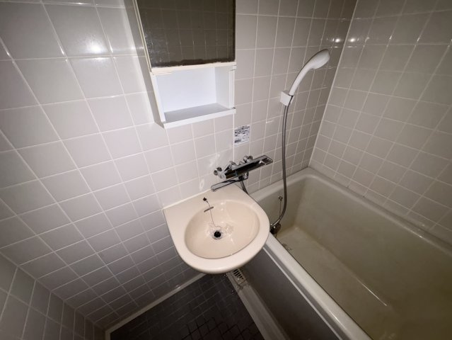 新潮通り一番館の洗面所