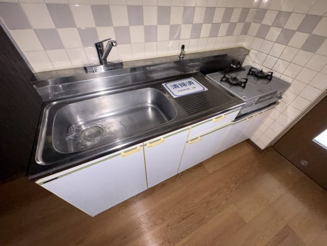 新潮通り一番館のキッチン