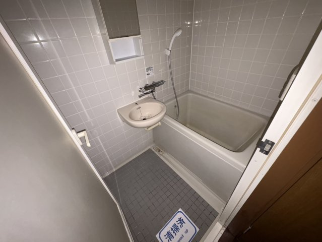 新潮通り一番館の浴室