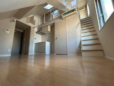 【居間・リビング】 | パークフラッツ永福町 | 明るい洋室。