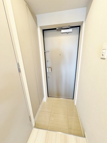 ディアレイシャス西武柳沢の玄関