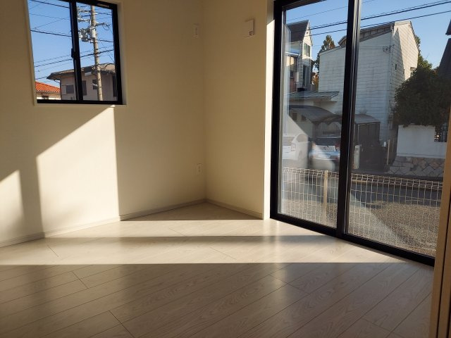 宝塚市中山桜台2丁目新築一戸建の洋室|1階洋室約4.5帖