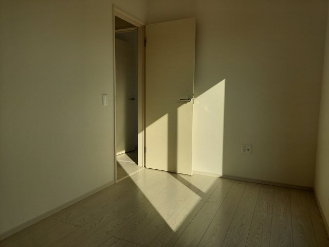 宝塚市中山桜台2丁目新築一戸建の洋室|2階南側洋室５帖