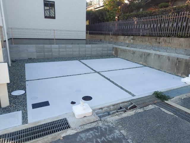 宝塚市中山桜台2丁目新築一戸建の駐車場