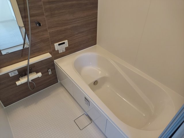 宝塚市中山桜台2丁目新築一戸建の浴室|浴室乾燥機付き