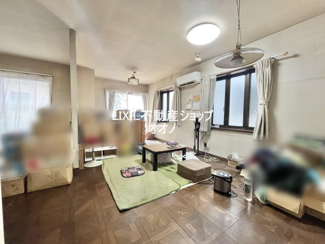 【居間・リビング】 | 久喜市鷲宮5丁目　中古一戸建