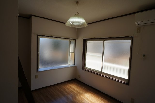 【居間・リビング】 | サンハイム | 左右対称同型モデル